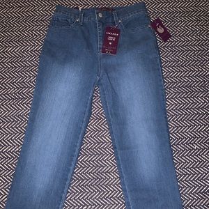 Glora Vanderbilt Stretchy Jeans